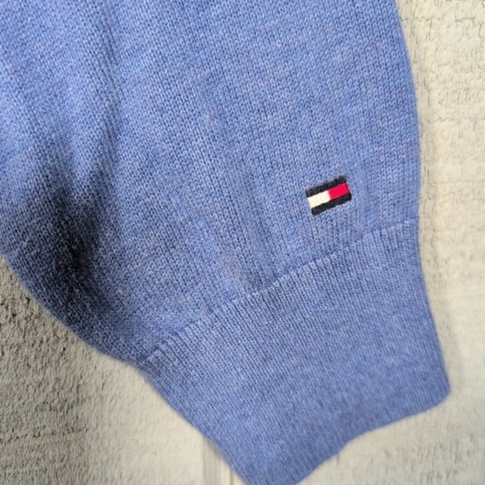 Tommy Hilfiger Pullover Men's Size Large Sweater Blue Long Sleeve w/ Suede Dress - Picture 3 of 9